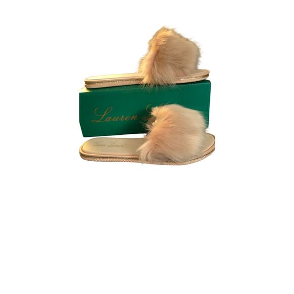 Lauren Lorraine Fluffy slippers in blush - Picture 3 of 4